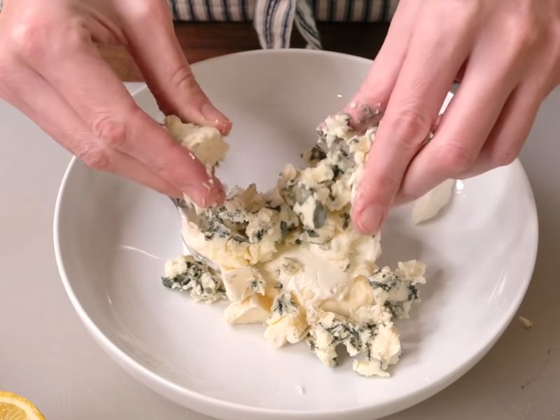 longhorn steakhouse blue cheese dressing recipe Longhorn Steakhouse Blue Cheese Dressing Recipe
